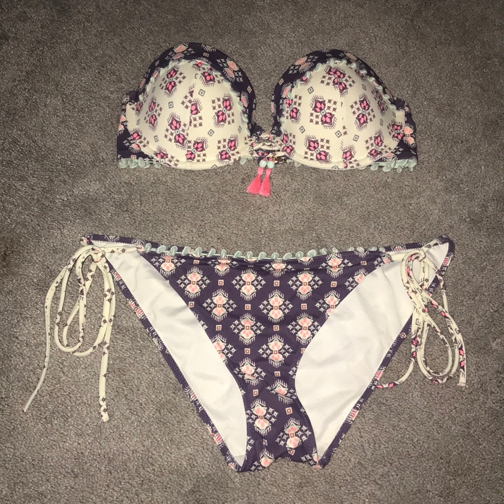 VS bikini